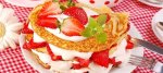 Zasladi vikend bez krivnje: Isprobaj ukusne cheesecake palačinke s jagodama!